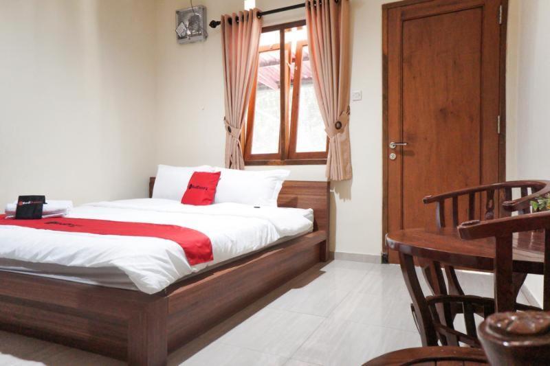 Hotel Reddoorz Syariah Near Exit Tol Malang Zimmer foto