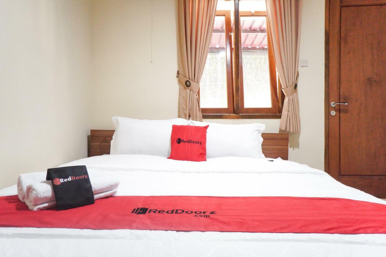 Hotel Reddoorz Syariah Near Exit Tol Malang Exterior foto