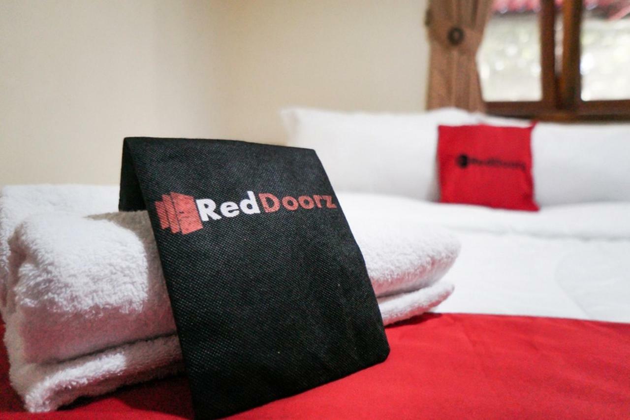 Hotel Reddoorz Syariah Near Exit Tol Malang Exterior foto